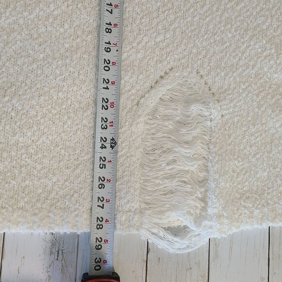 David & Dani White Chunky Oversized Sweater Fuzzy Distressed Cozy NEW Large - Picture 7 of 8